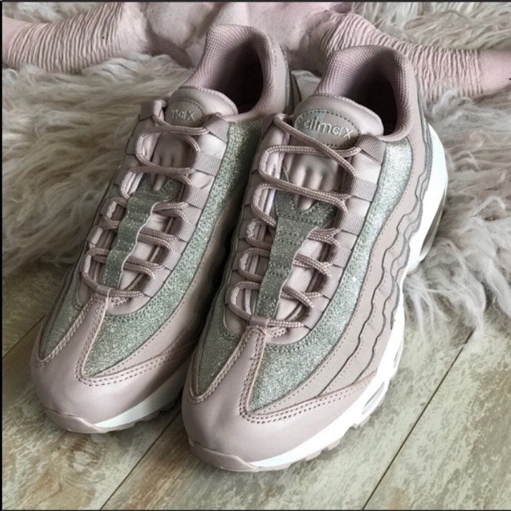 NWT Nike Air Max 95 Special Edition - Picture 2 of 7